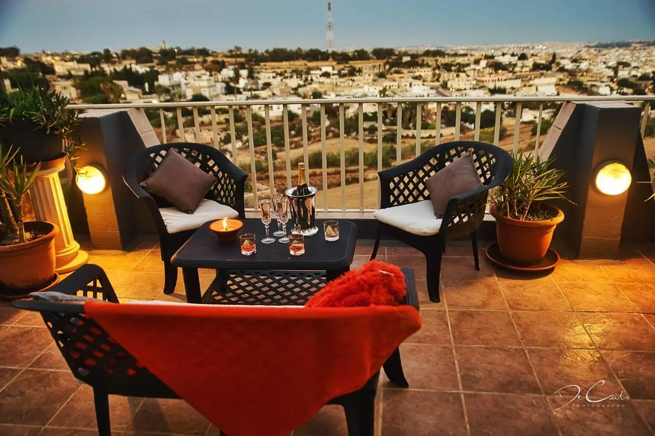 Lejlighed Hill Top Luxury Penthouse At Valley Crest Naxxar